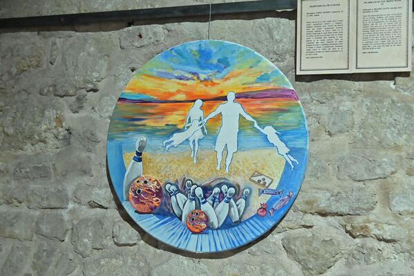 Упркос томе што се жртве воде као бројеви, породице  настављају трагање у нади да ће пронаћи своје најмилије, сазнати истину о њиховој смрти и достојно их сахранити - Sputnik Србија