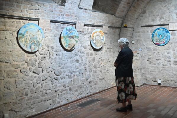 Живот без истине о судбини вољених синова, браће, родитеља, супружника,  болан је - Sputnik Србија