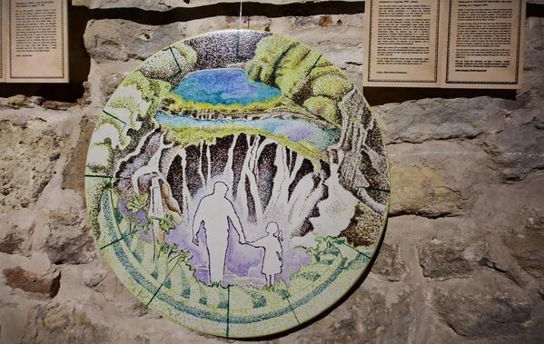 "Тата, некад смо могли све". Још једно од изложених дела којим је осликан бол ћерке за оцем Бранком, несталим пре 30 година - Sputnik Србија