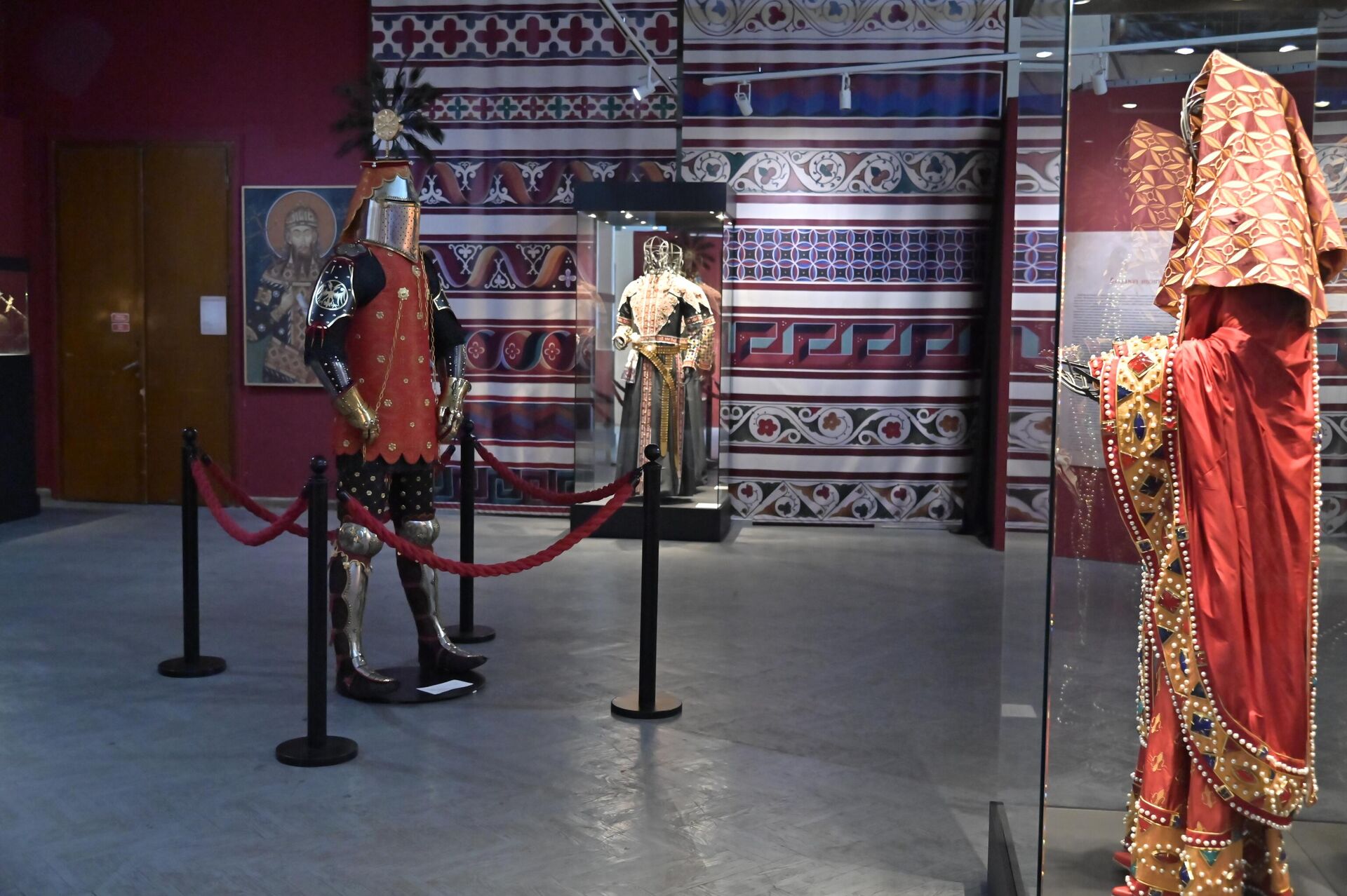 Оклоп цара Душана у Музеју је представљен у реалној величини - Sputnik Србија, 1920, 31.08.2025