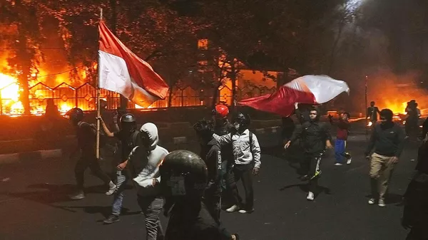 Протести у Индонезији - Sputnik Србија