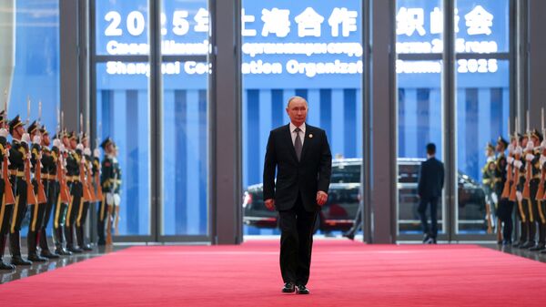 Ушаков: Си позвао Путина у Кину – позив прихваћен