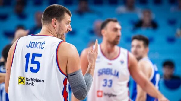 Nikola Jokić i Nikola Milutinov - Sputnik Srbija