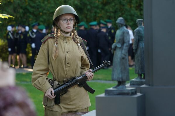 Укупно ће у оквиру пројекта бити постављено 30 минијатурних скулптура. - Sputnik Србија