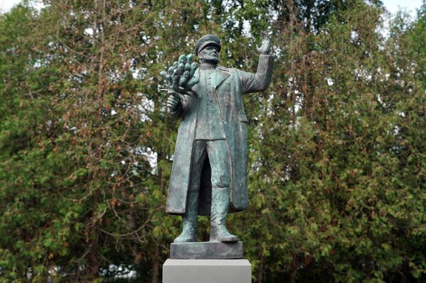 Скулптура &#x27;&#x27;Споменик маршалу Коњеву&#x27;&#x27;, једном од најбољих војсковођа Црвене армије. - Sputnik Србија