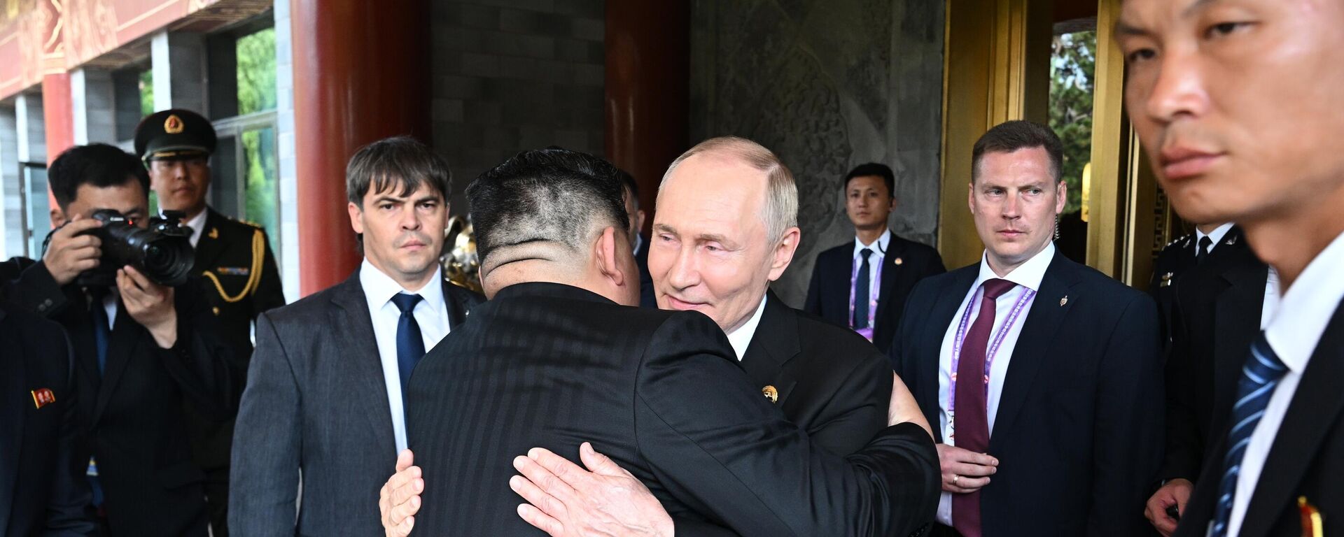 Путин и Ким у Пекингу - Sputnik Србија, 1920, 03.09.2025