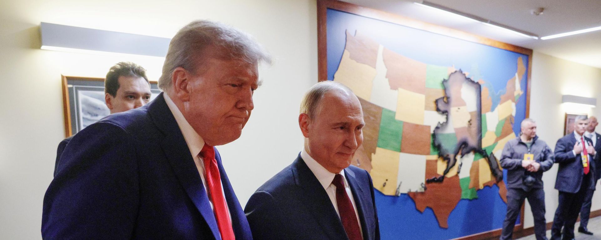 Председници САД и Русије, Доналд Трамп и Владимир Путин, на састанку у Енкориџу - Sputnik Србија, 1920, 22.07.2026
