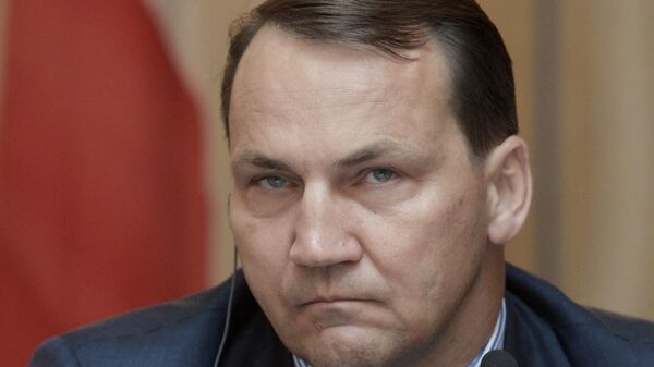 Zaharova poljskega ministra Sikorskega po izjavi o naftovodu poimenovala "Osama bin Sikorski"