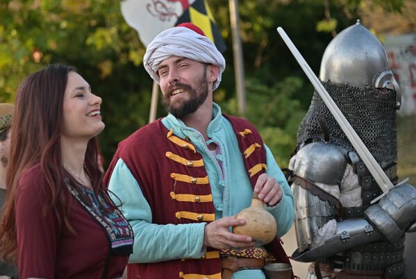 Посетиоци фестивала су за тренутак могли помислити да су се неким времепловом вратили неколико векова уназад - Sputnik Србија