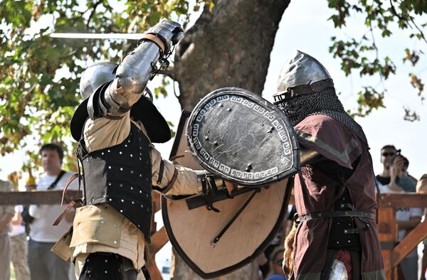 Протеклог викенда, у Горњем граду Београдске тврђаве одржан је витешки фестивал „Бели орлови“- манифестација којом се оживљава дух средњевековних битака    - Sputnik Србија