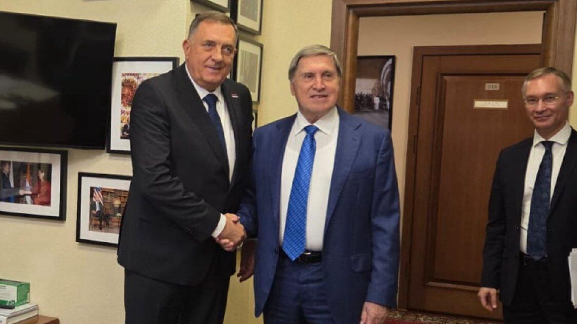 Milorad Dodik i Jurij Ušakov - Sputnik Srbija, 1920, 09.09.2025