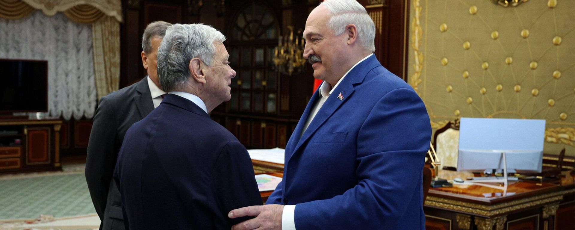 Predsednik Belorusije Aleksandar Lukašenko i specijalni izaslanik američkog predsednika Džon Kol - Sputnik Srbija, 1920, 11.09.2025