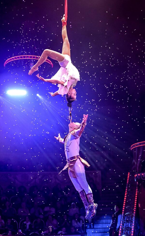 Наступ вијетнамских уметника Наступ вијетнамских уметника - Sputnik Србија