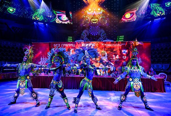 Парада уметника на IV Међународном фестивалу. Парада уметника на IV Међународном фестивалу. - Sputnik Србија