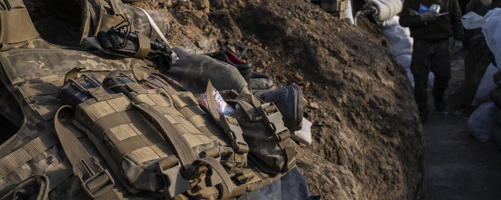 Панцир у рову. - Sputnik Србија, 1920, 14.09.2025