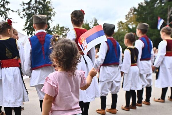 Манифестација је  истовремено обележена и у дијаспори и расејању. - Sputnik Србија