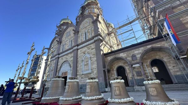 Osveštanje zvona Hrama Preobraženja Gospodnjeg u Banjaluci - Sputnik Srbija