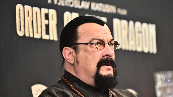 Сигал: Поносим се што сам Рус