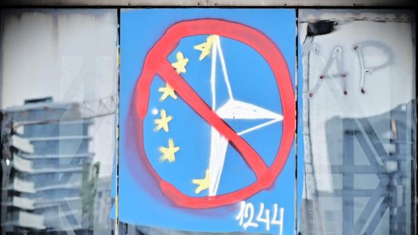 У Источном Сарајеву осванули плакати са натписом „Не БиХ у НАТО“ /фото/