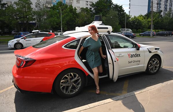 Такси Јандекс Гоа без возача у Јасеневу. Такси Јандекс Гоа без возача у Јасеневу. - Sputnik Србија