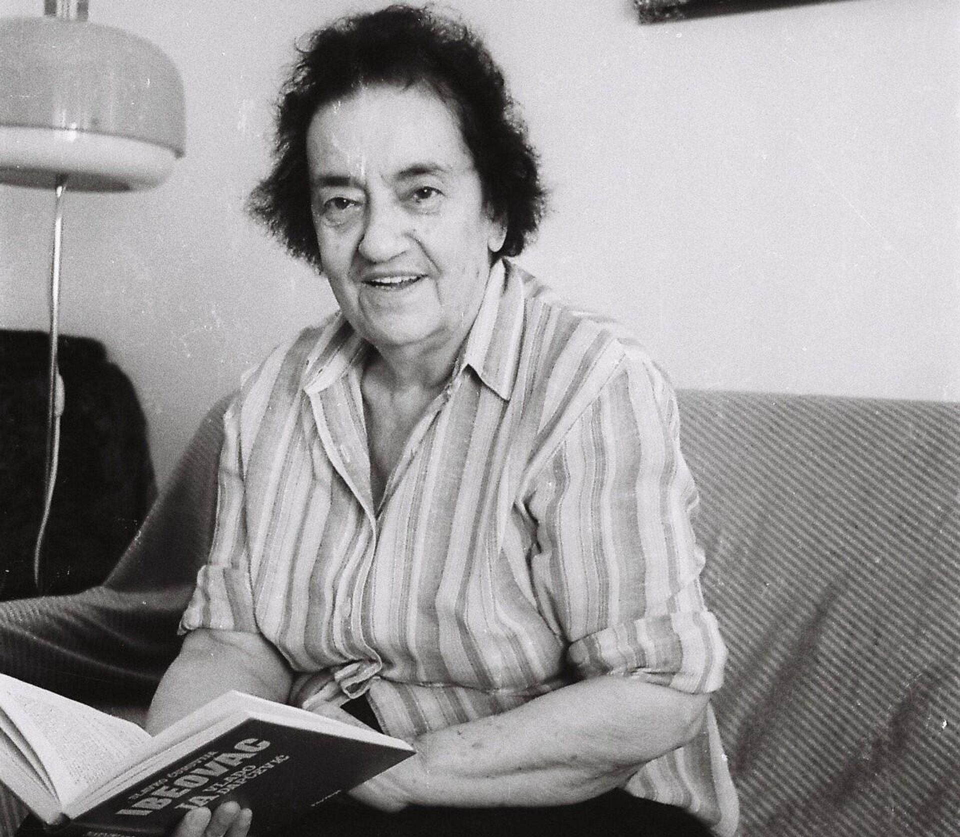 Ratni invalid Miljuša Jovanović, poznata po nepokolebljivosti, odlučnosti da ne revidira stav o IB-u - Sputnik Srbija, 1920, 21.09.2025