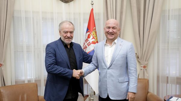 Nenad Popović i ruski dirigent i direktor Boljšoj i Marinskog teatra Valerij Gergijev - Sputnik Srbija