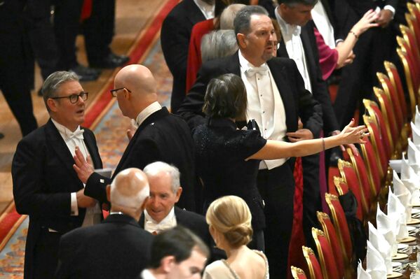 Председник Трамп је у Енглеској боравио од 16. до 18. септембра у својој другој државној посети Великој Британији. Претходна је била 2019. године током његовог првог председничког мандата. - Sputnik Србија