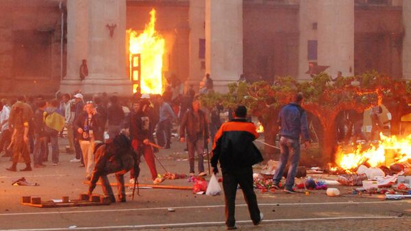 Архивска фотографија од 2.5.2014. Пожар у Дому синдиката у Одеси  - Sputnik Србија