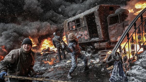 Arhivska fotografija od 22.1.2014. Učesnici akcije podrške evrointegracijama Ukrajine tokom majdana u Kijevu - Sputnik Srbija