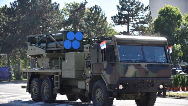 Prvi put je javnosti prikazan višecevni samohodni lanser raketa „puls“, koji je namenjen za gađanje važnih ciljeva na dometu i do 300 kilometara. Ovaj izraelski modularni raketni sistem proizvodi izraelska firma Elbit, sa dometom paljbe od 40 do 300 kilometara, u zavisnosti od tipa rakete koji koristi, a odlikuje ga velika preciznost. - Sputnik Srbija