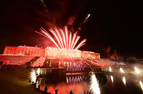 Посебно одузимају дах фонтане којих има 147. Посебно одузимају дах фонтане којих има 147. - Sputnik Србија