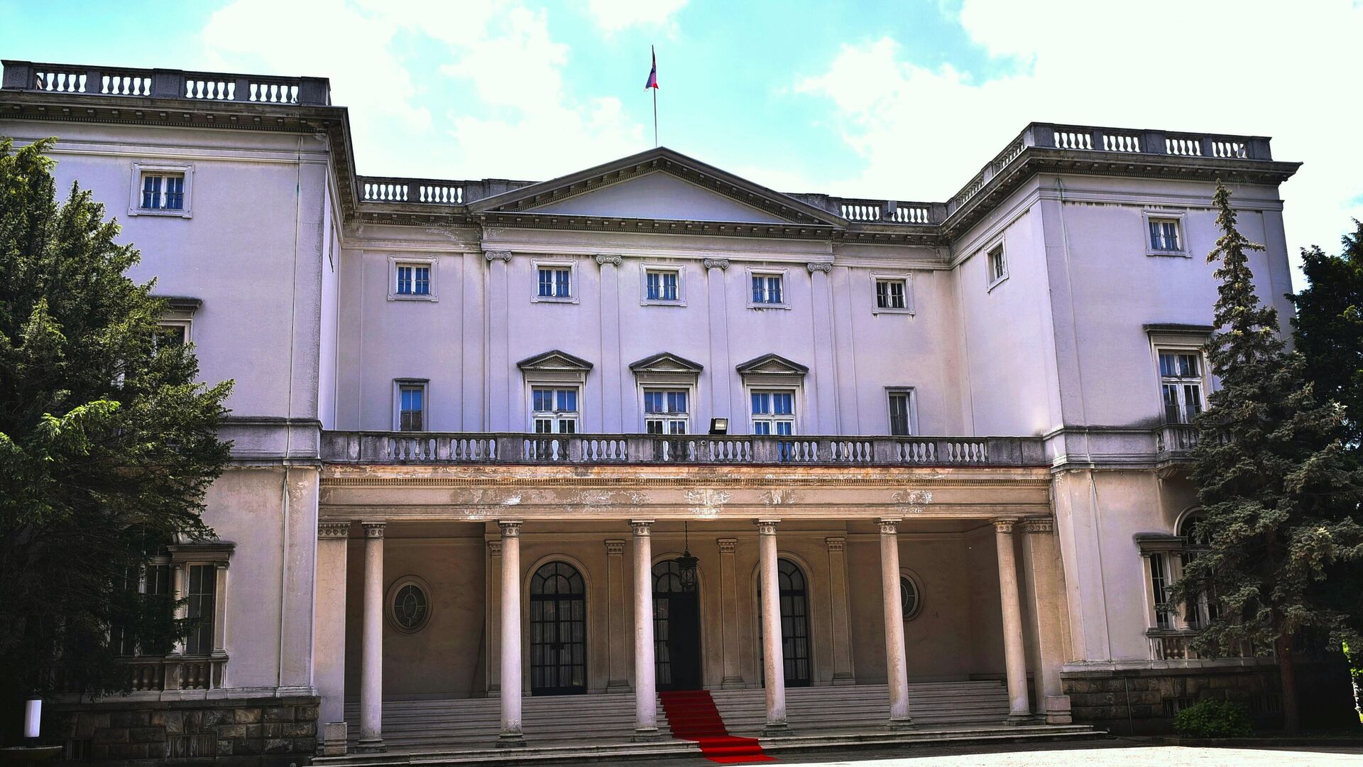 Beli dvor Beli dvor - Sputnik Srbija, 1920, 22.09.2025