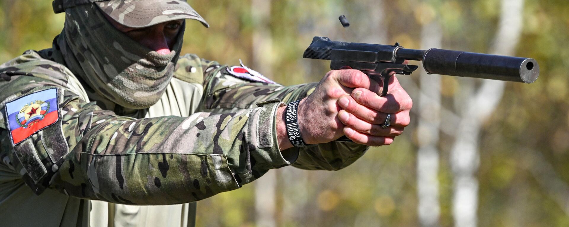 Тестирање панцирног прслук оберег - Sputnik Србија, 1920, 23.09.2025