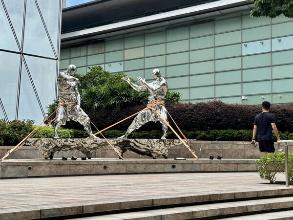 Кинеске поморске власти издале су највиши, ,,црвени'' ниво упозорења први пут ове године у деловима провинције Гуандонг, укључујужи Гуангџоу, Шенжен, Фошан и Донггуан, који су највећи градови на путу Рагасе, у којима живи око 50 милиона људи. - Sputnik Србија