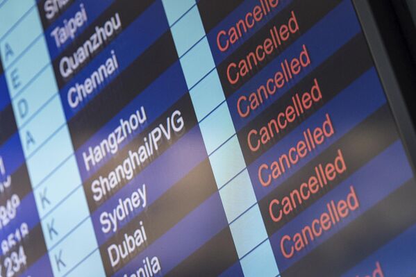 Поплаве су погодиле и удаљена кинеска острва поред Хонгконга, укључујући Лантау на коме се налази градски међународни аеродром - Sputnik Србија