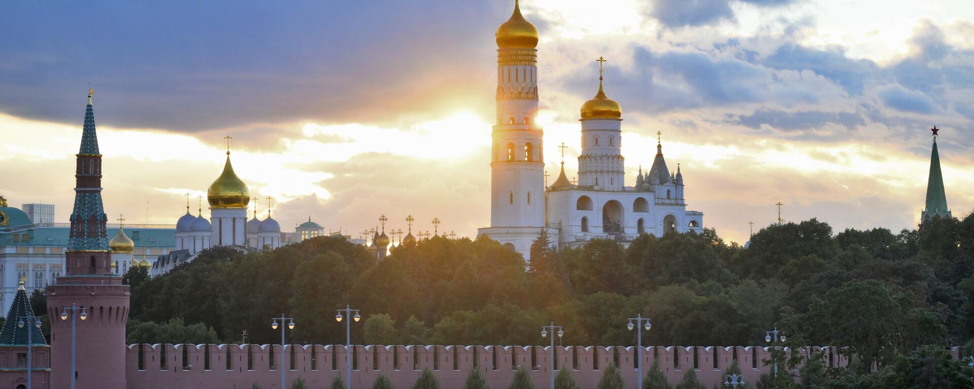 Поглед на московски Кремљ - Sputnik Србија, 1920, 12.11.2025