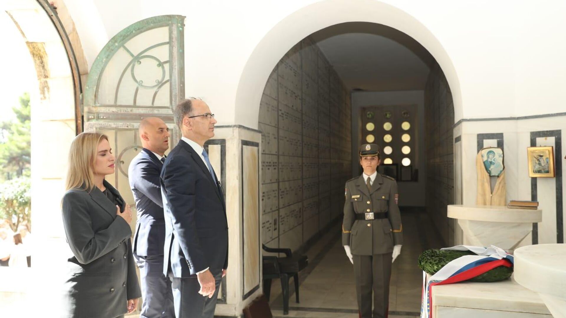 Premijer Srbije Đuro Macut prisustvovao je na Krfu obeležavanju 109. godišnjice iskrcavanja srpske vojske u Prvom svetskom ratu Premijer Srbije Đuro Macut prisustvovao je na Krfu obeležavanju 109. godišnjice iskrcavanja srpske vojske u Prvom svetskom ratu - Sputnik Srbija, 1920, 25.09.2025