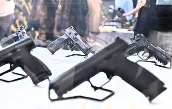 Полуаутоматски пиштољи на чешком штанду - Sputnik Србија
