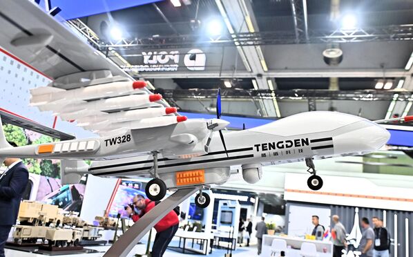 Са друге стране, у Хали 4 представили су се углавном страни излагачи - Sputnik Србија