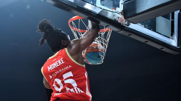 Звезда добија три „појачања“ из сопствених редова