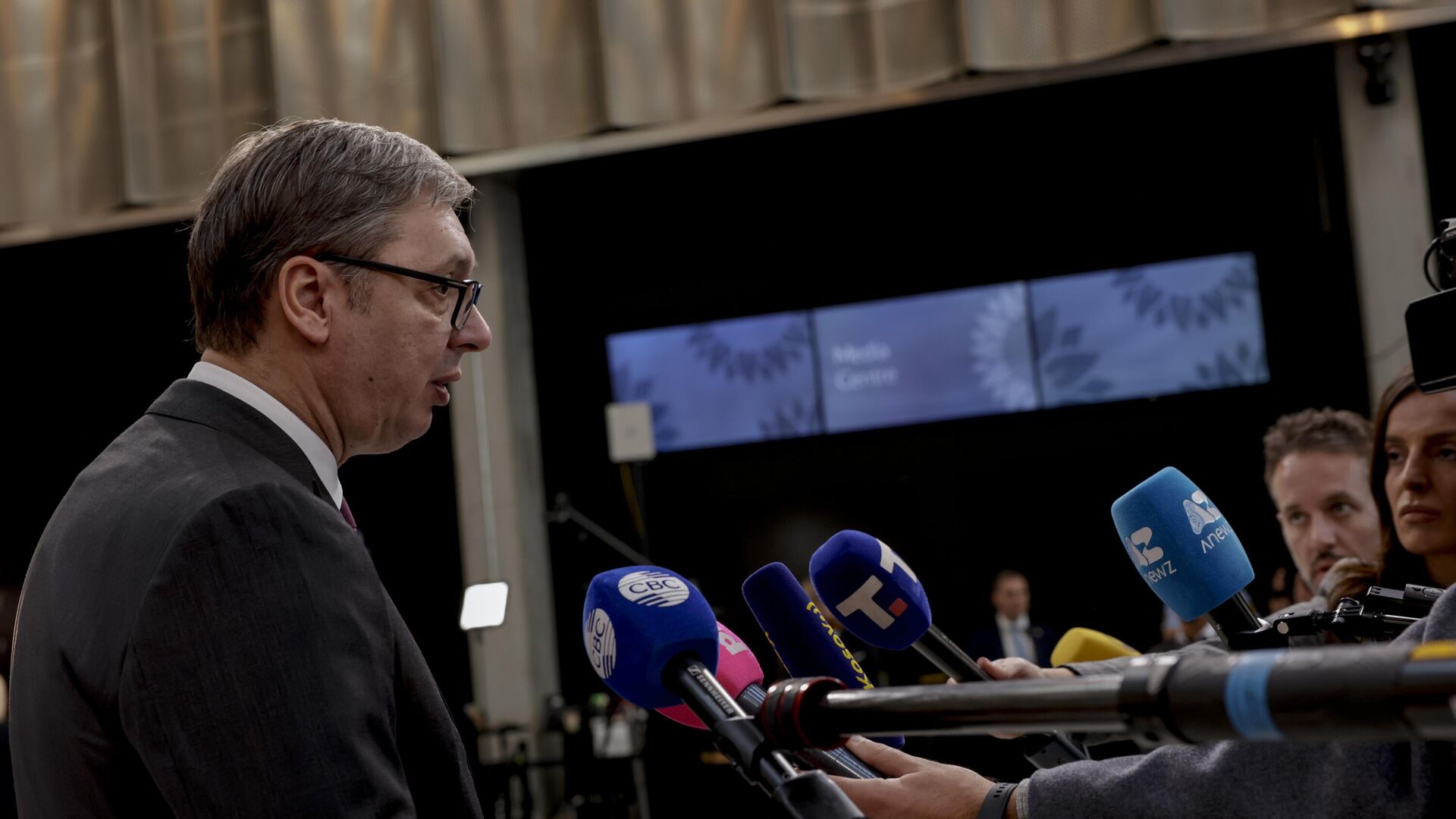 Председник Александан Вучић у Копенхагену Председник Александан Вучић у Копенхагену - Sputnik Србија, 1920, 02.10.2025