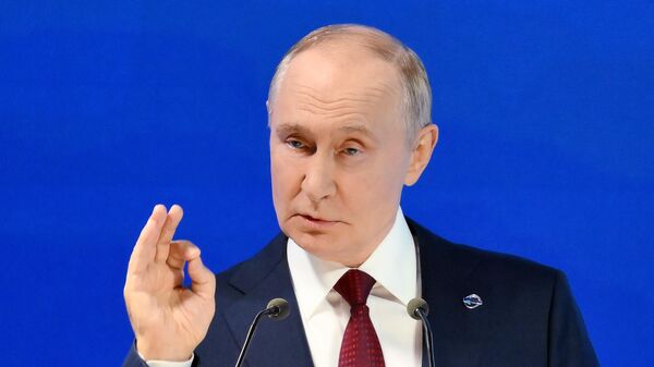 Putin: Rusija ima stratešku inicijativu na frontu, protivnik se povlači duž cele kontakt-linije