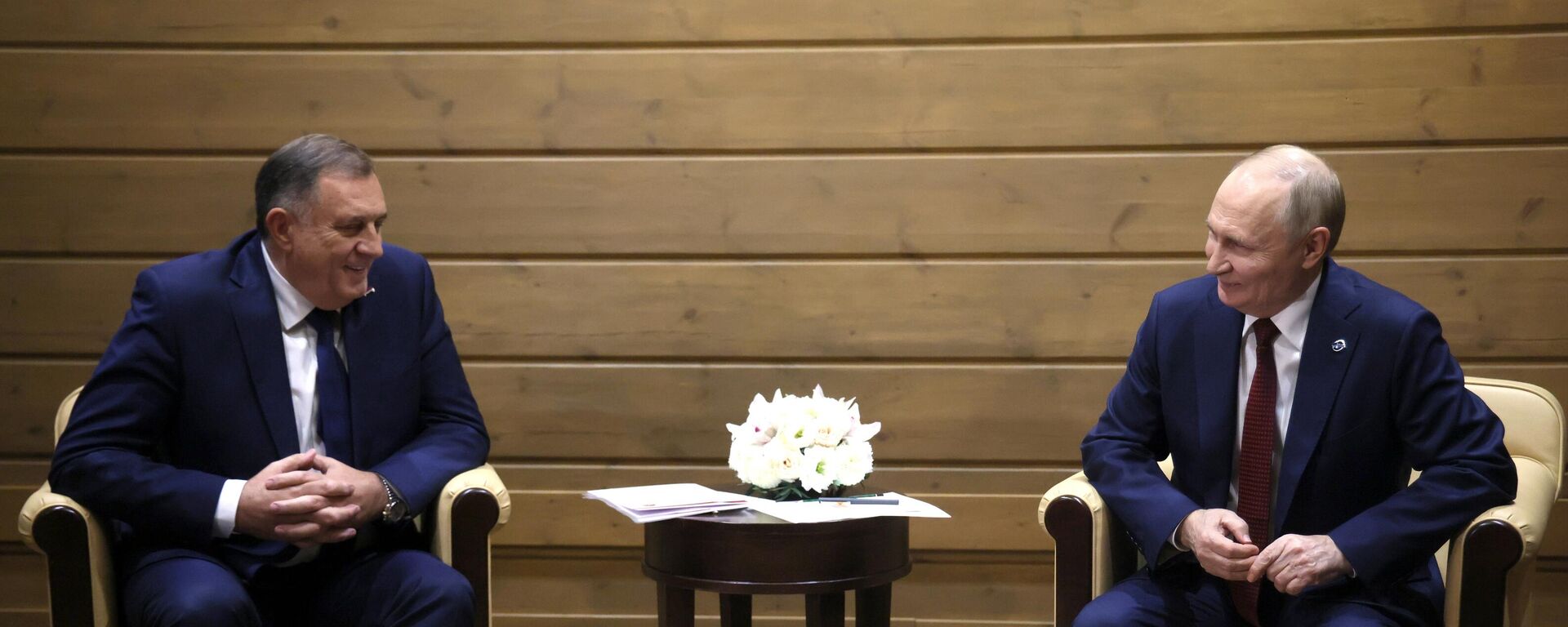 Владимир Путин и Милорад Додик - Sputnik Србија, 1920, 04.10.2025