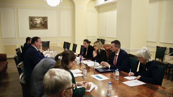 Milica Đurđević Stamenkovski i Anton Kotjakov, ministar za rad i socijalnu zaštitu Rusije - Sputnik Srbija