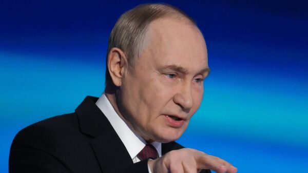 Путин: Запад ломи светску енергетску структуру /видео/