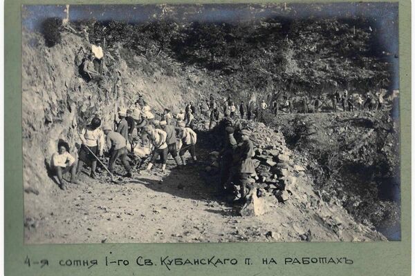 Na probijanju puta aktivno je radilo 3000 belogardejaca - Sputnik Srbija