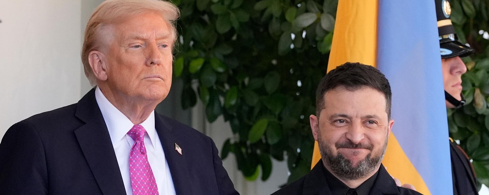 Доналд Трамп и Владимир Зеленски - Sputnik Србија, 1920, 17.10.2025