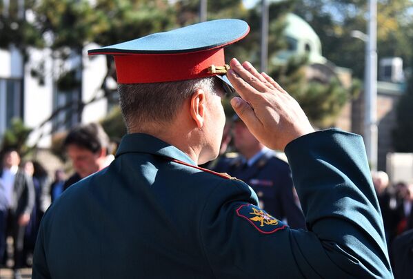 U borbama na tlu Srbije poginulo je oko 7.000 vojnika Crvene armije. U borbama za oslobođenje Beograda poginuo je 961. sovjetski vojnik - Sputnik Srbija
