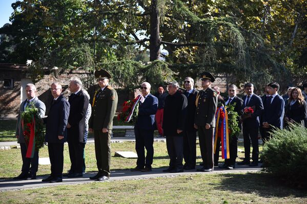 Ovo spomen-groblje je prvi memorijalni kompleks izgrađen u Beogradu, nakon završetka Drugog svetskog rata. - Sputnik Srbija