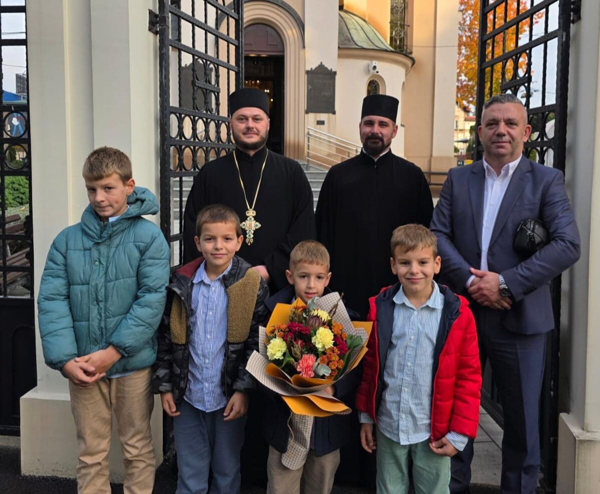 Министра Поповића дочекали су најмлађи Тузлаци - Sputnik Србија, 1920, 20.10.2025